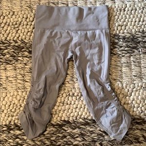 Lululemon ruched leg workout pants